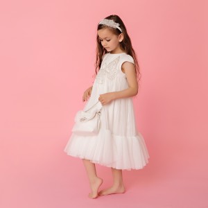 Dievčenské spoločenské šaty s motýľom biele DAGA