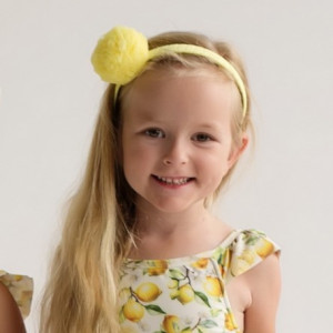 Dievčenská čelenka s pompónom žltá SUNNY LEMONS